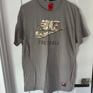 Xtra Large - Grey Nike football Tee